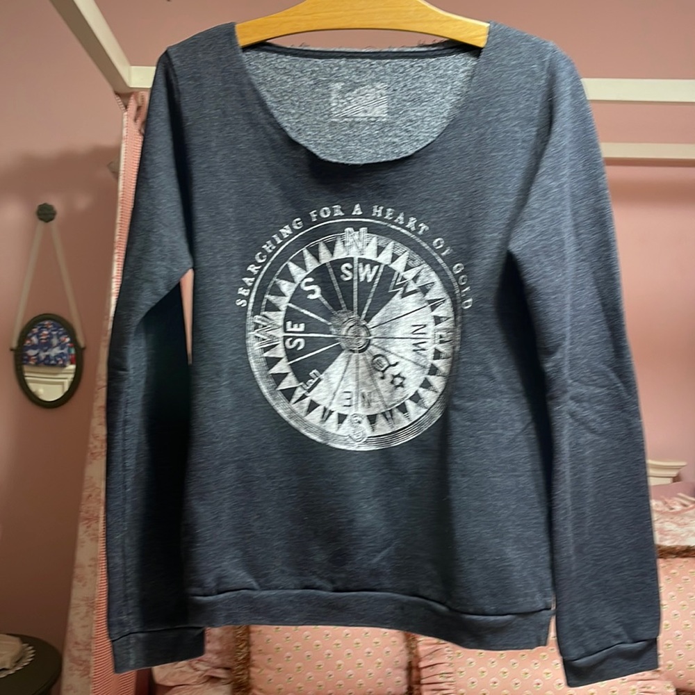 Local Celebrity gray sweatshirt size small